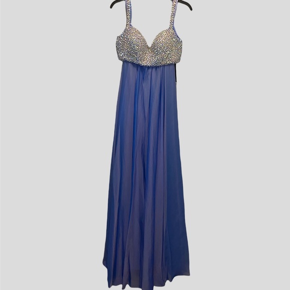 🆕 La Femme Two Piece Periwinkle Embellished Gown - Size 4 - Picture 8 of 11